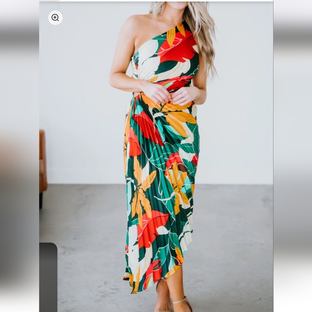 Boutique Multicolor Rio Floral Pleated One Shoulder dress small $80 Dress Forum